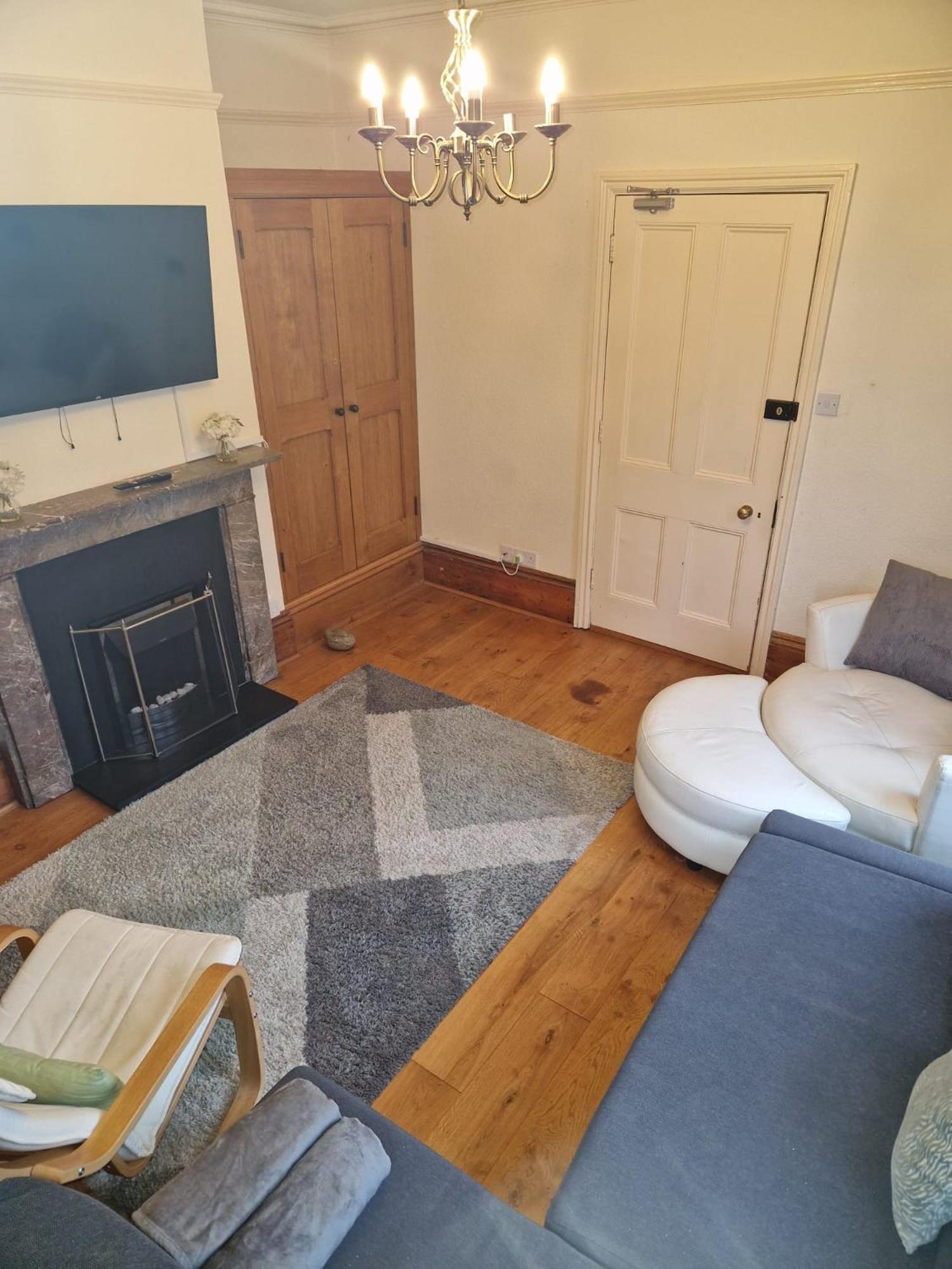 Hereford - Falcon House - Spacious 5 Bedroom House With Games Room - Sleeps 14 Guests - Great Property For Family & Friends Gathering Together - Hosted By Rentmyhouse Zewnętrze zdjęcie